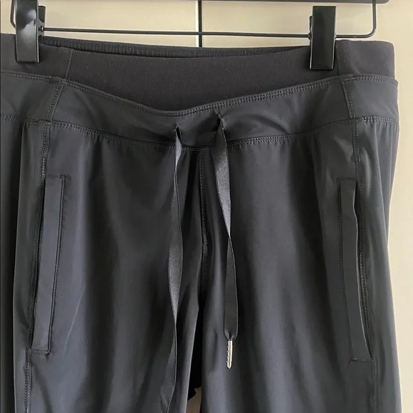 Lululemon Runderful Pant - Picture 3 of 10